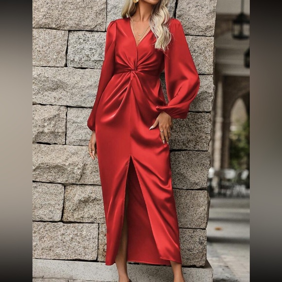 Luxe twist front slit thigh maxi dress - Picture 14 of 16